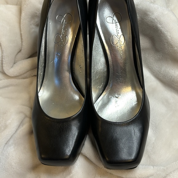 Jessica Simpson Black Heels Size 8 - Picture 7 of 8